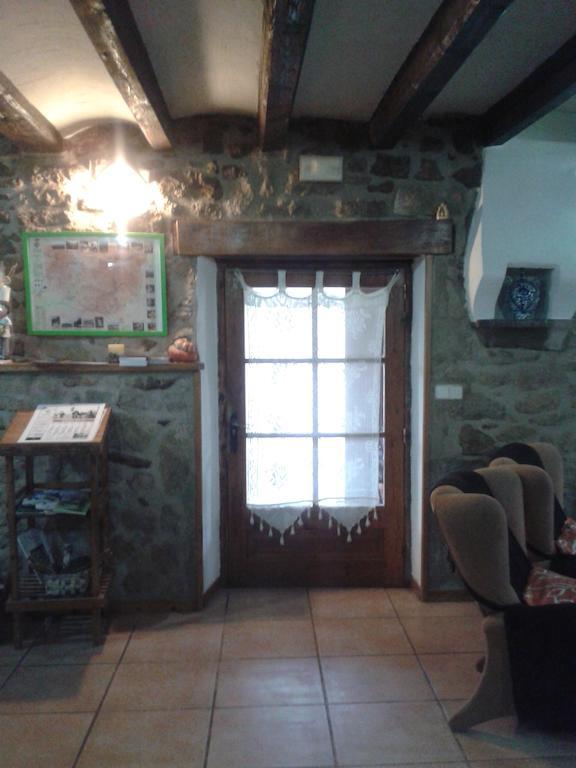 Casa Angrill Pensjonat Lladurs Zewnętrze zdjęcie