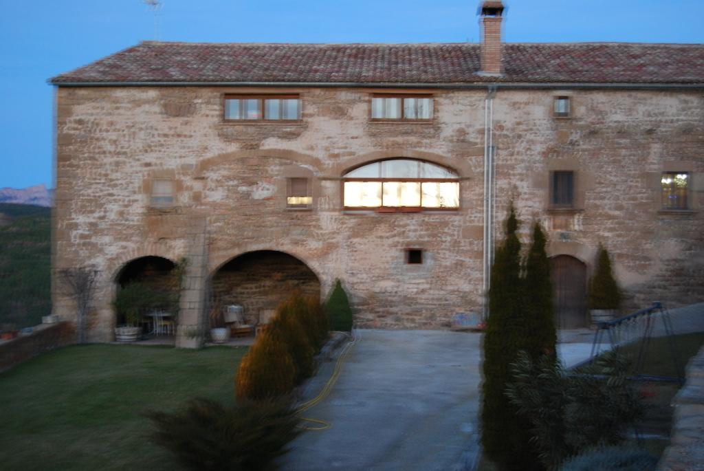Casa Angrill Pensjonat Lladurs Zewnętrze zdjęcie