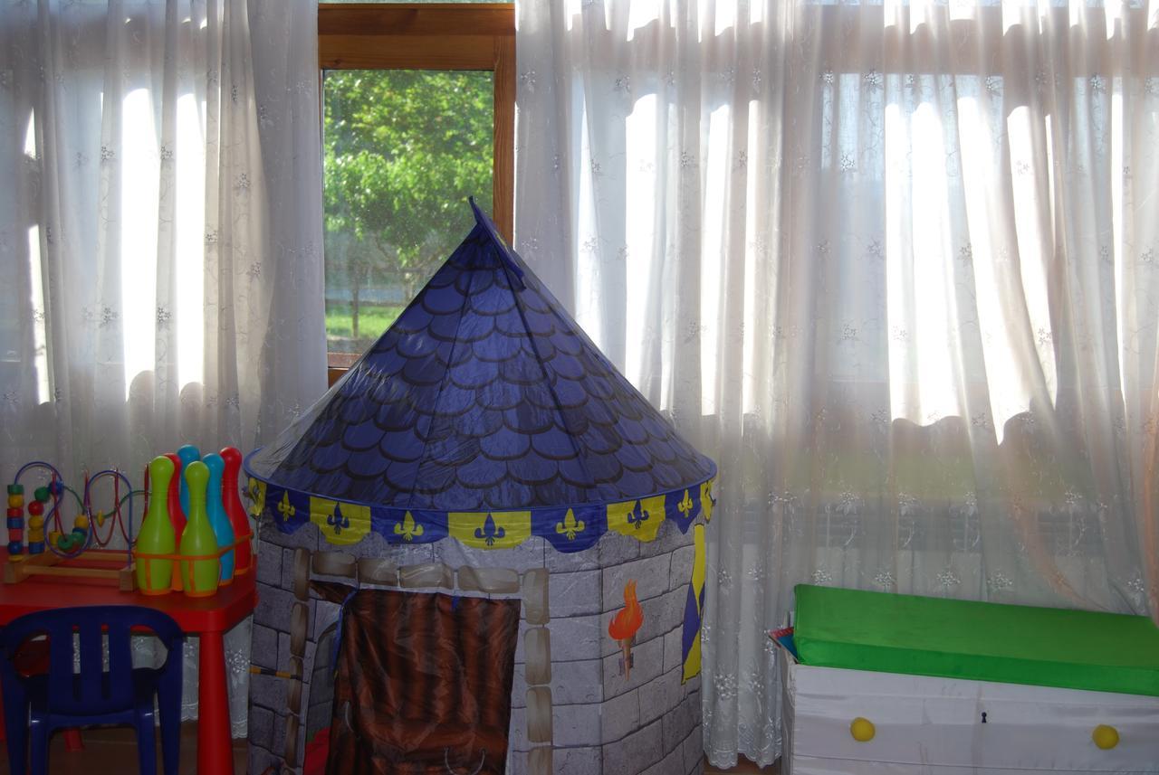 Casa Angrill Pensjonat Lladurs Zewnętrze zdjęcie